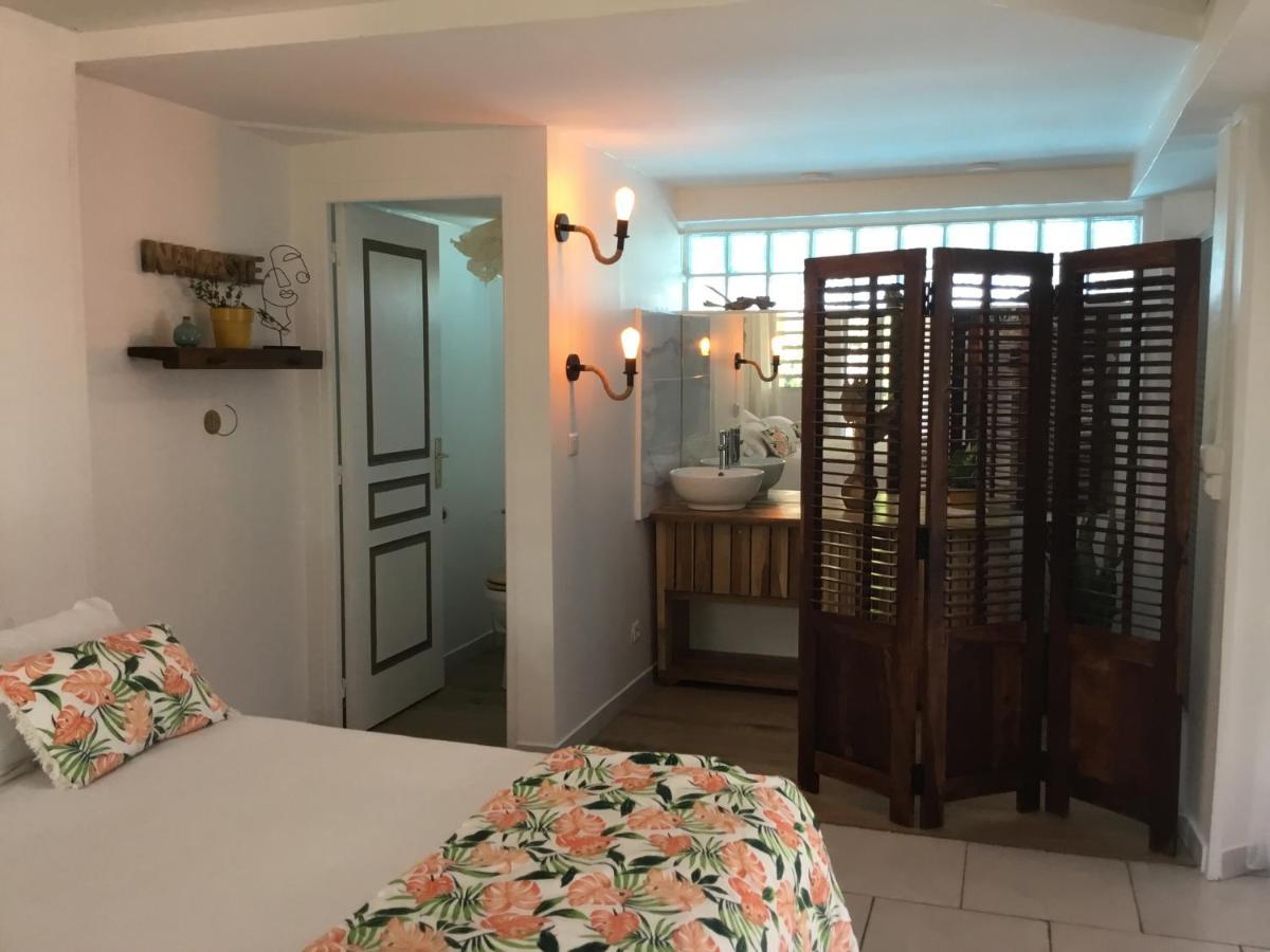Au Pipiri Leve Apartment Schoelcher Luaran gambar