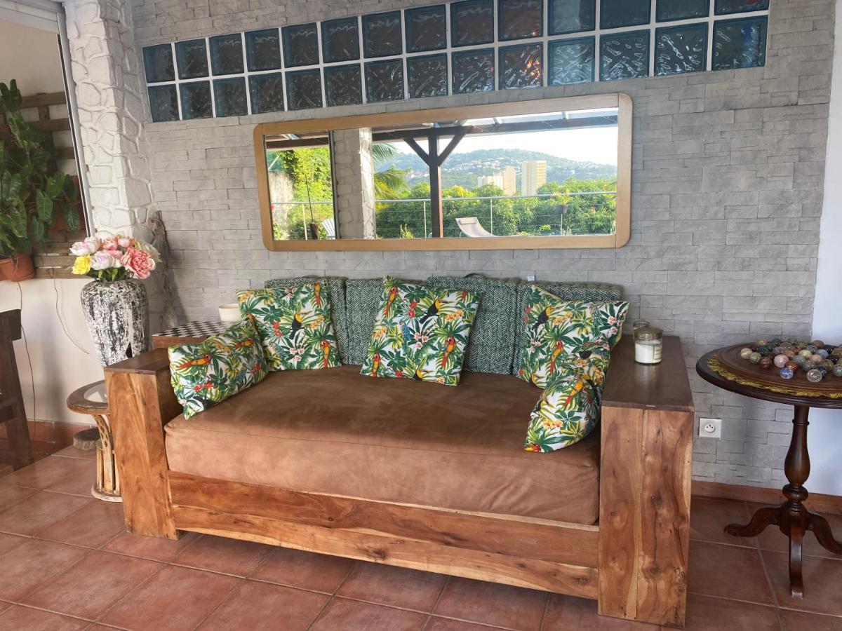 Au Pipiri Leve Apartment Schoelcher Luaran gambar