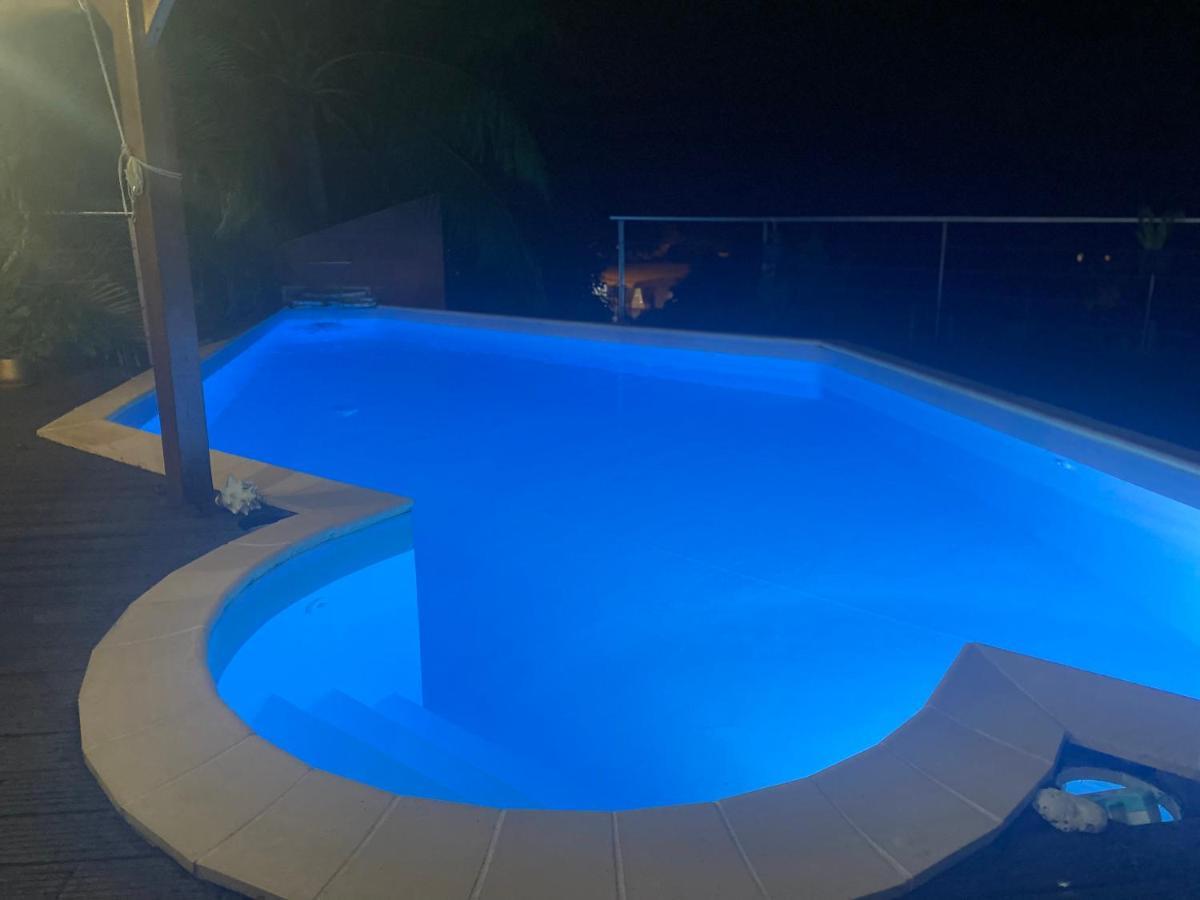 Au Pipiri Leve Apartment Schoelcher Luaran gambar